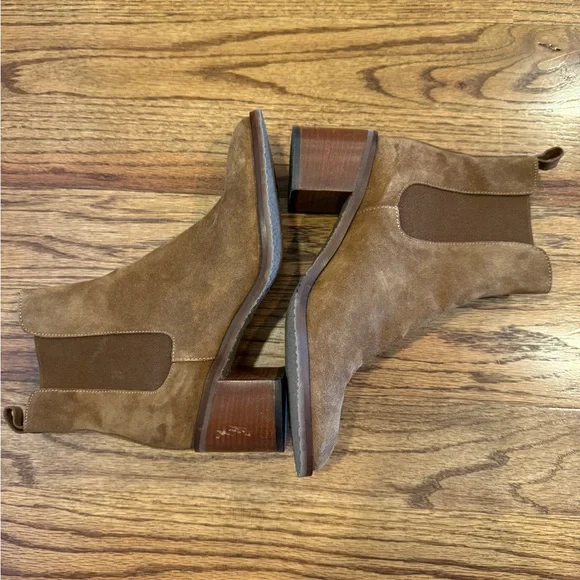 SUNDANCE Catalog Suede Ankle Boots Size 39 (Size 8)  Gorgeous Like New - Picture 6 of 14